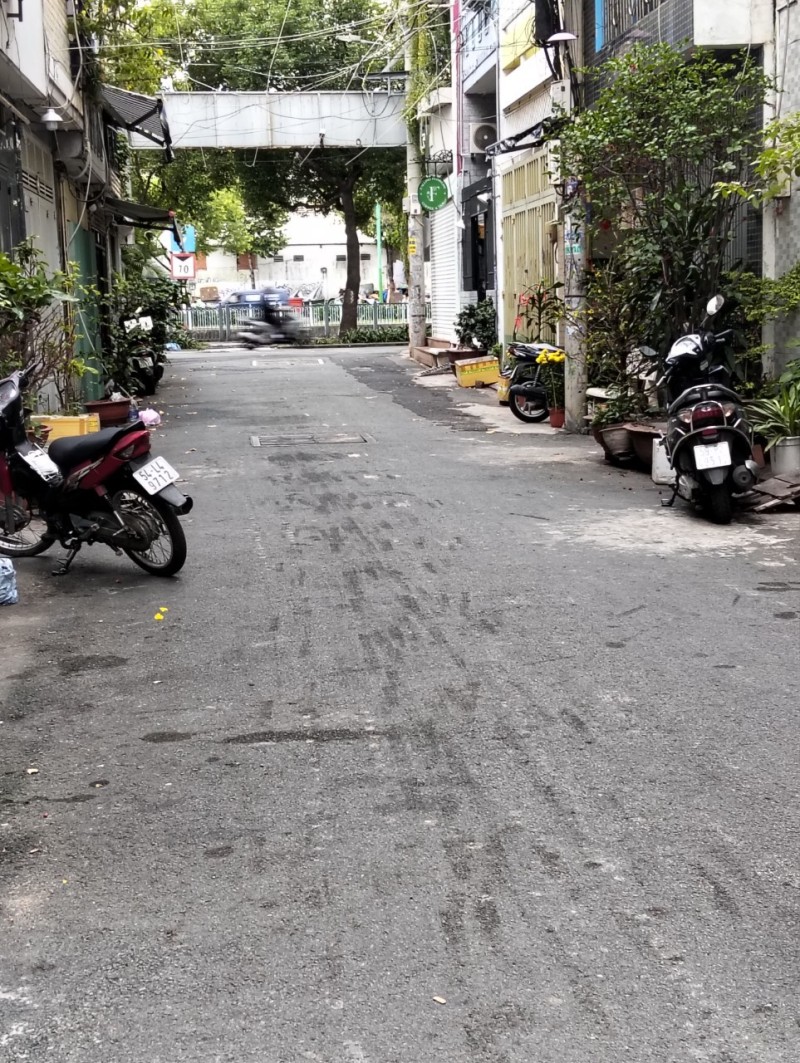 BÁN NHÀ PHÚ NHUẬN HXH 60M2 4 TẦNG NGANG 4M 4 PN DÂN TRÍ HUỲNH VĂN BÁNH 8.89 TỶ. - Ảnh chính